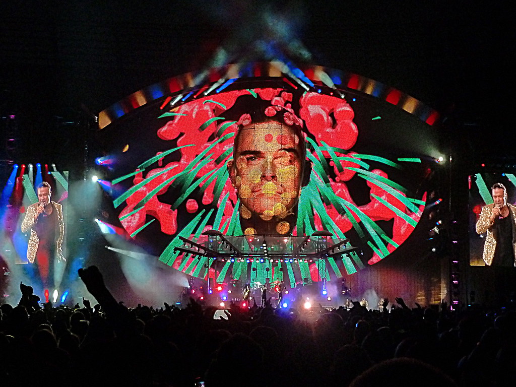 Robbie Williams, By: Fraser Mummery, Source: flickr, License: by | //creativecommons.org/licenses/by/2.0/