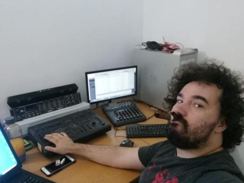 QVZlZmthLXRqYVhQeFJNNA
